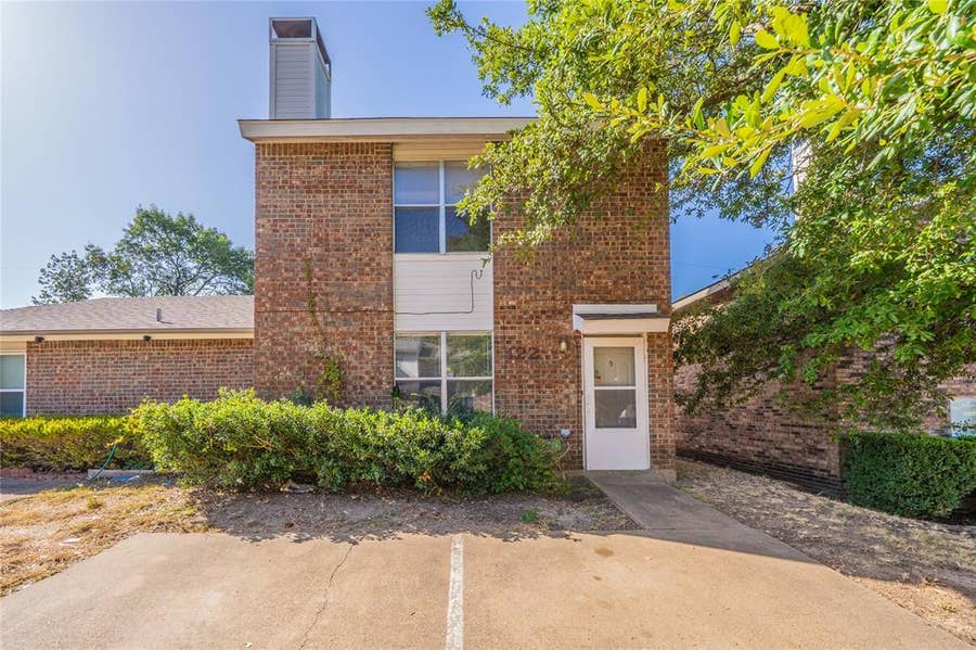 Property photo for 122 Country Bend, Duncanville, TX