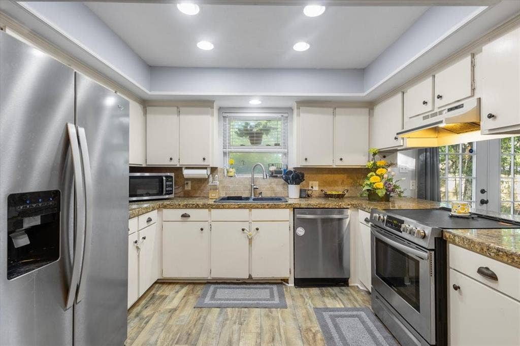 300 Synterra, Lindale, TX 75771 300 Synterra, Lindale, TX 75771