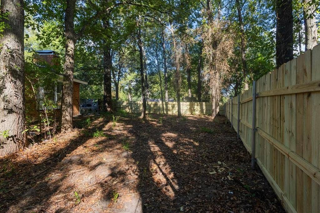 300 Synterra, Lindale, TX 75771 300 Synterra, Lindale, TX 75771