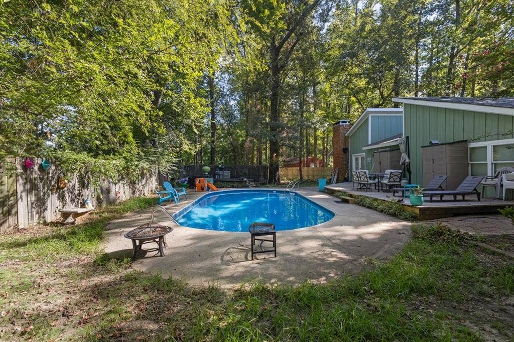 300 Synterra, Lindale, TX 75771 300 Synterra, Lindale, TX 75771