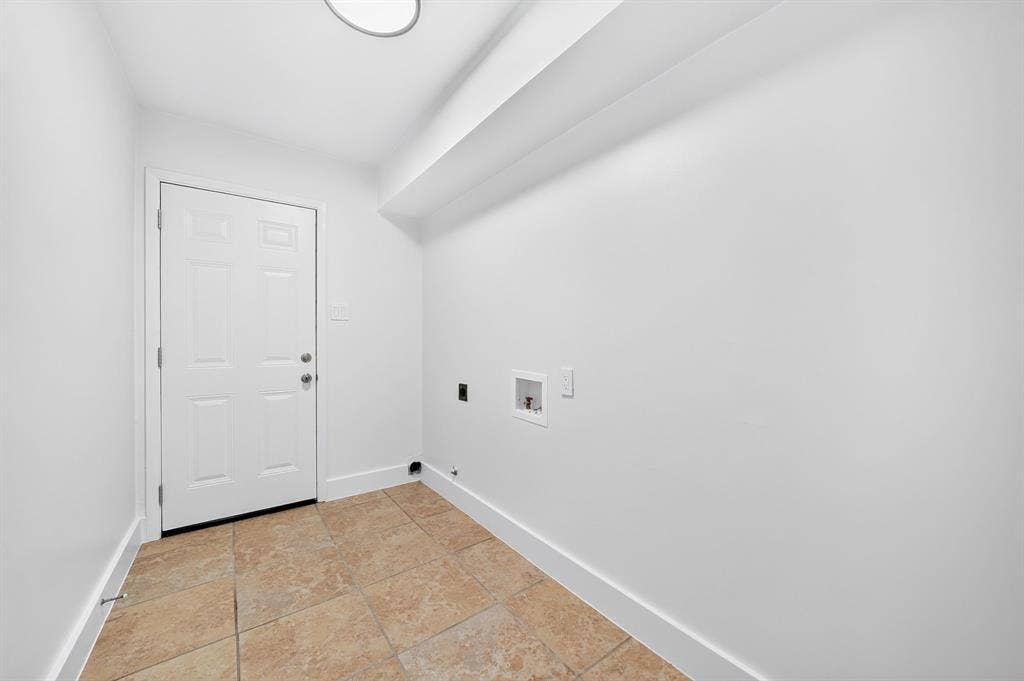 908 Via Barcelona, Mesquite, TX 75150 908 Via Barcelona, Mesquite, TX 75150