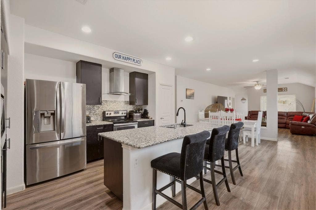 4105 Candleberry Lane, Heartland, TX 75126 4105 Candleberry Lane, Heartland, TX 75126