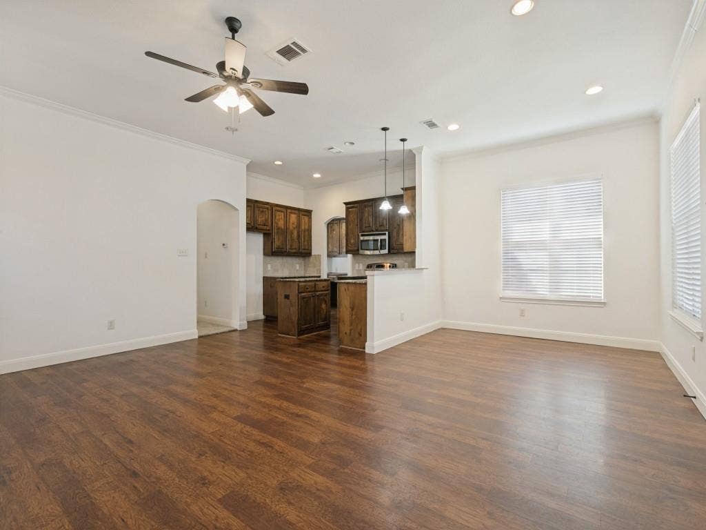 2512 Rugby Lane, Denton, TX 76209
