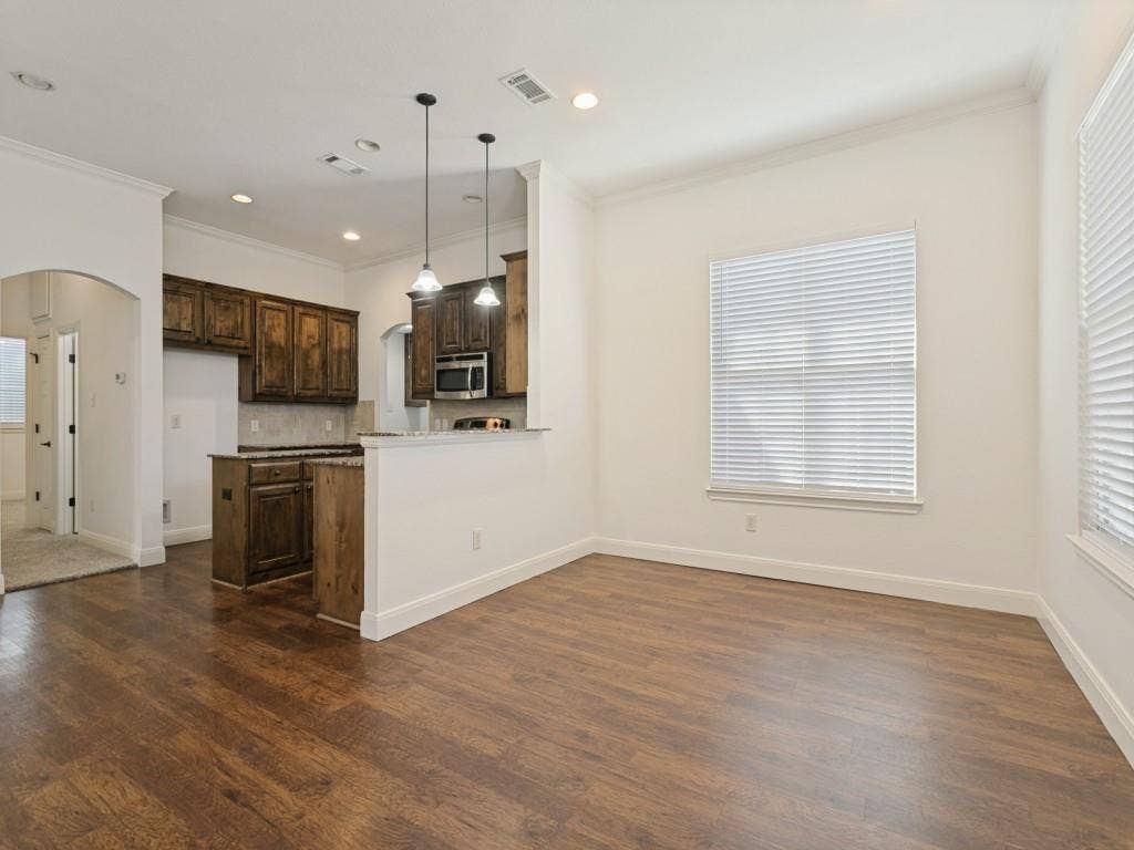 2512 Rugby Lane, Denton, TX 76209