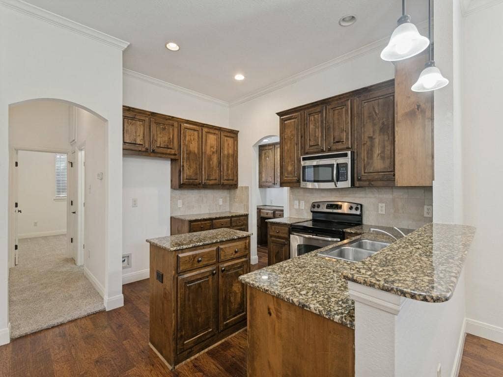 2512 Rugby Lane, Denton, TX 76209