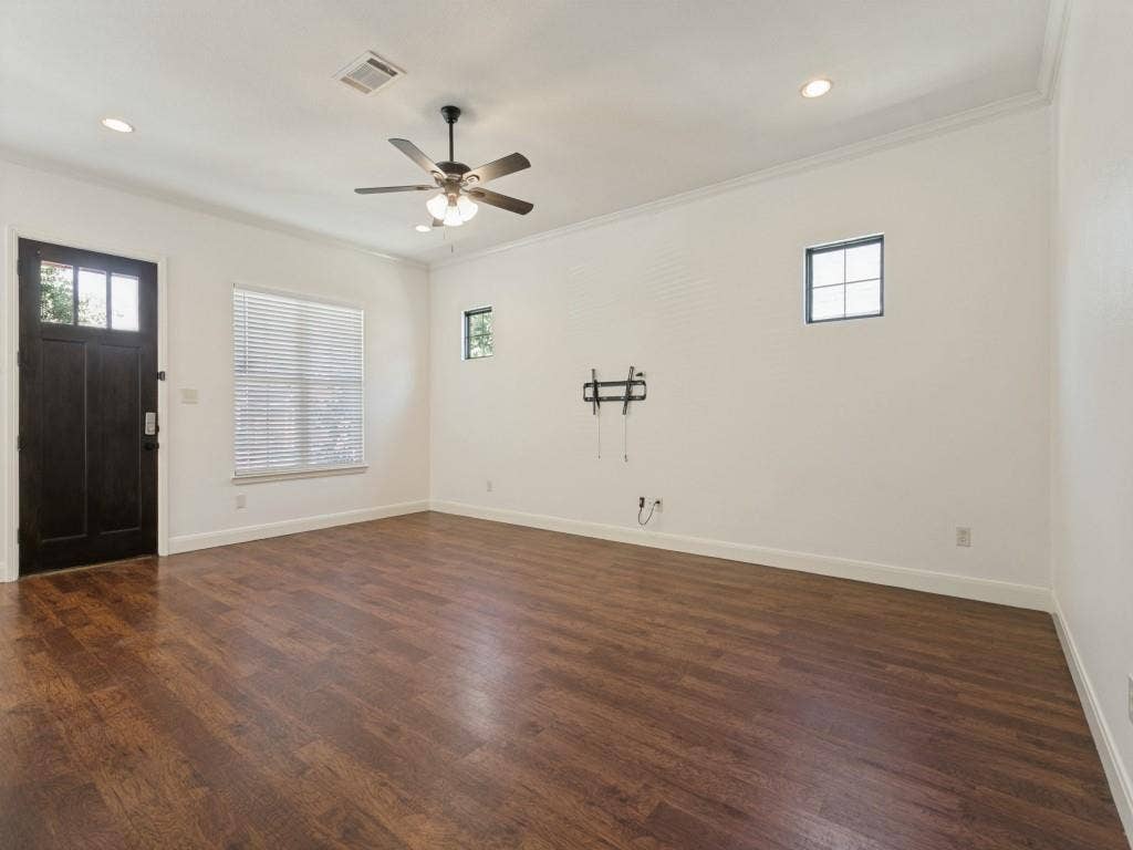 2512 Rugby Lane, Denton, TX 76209