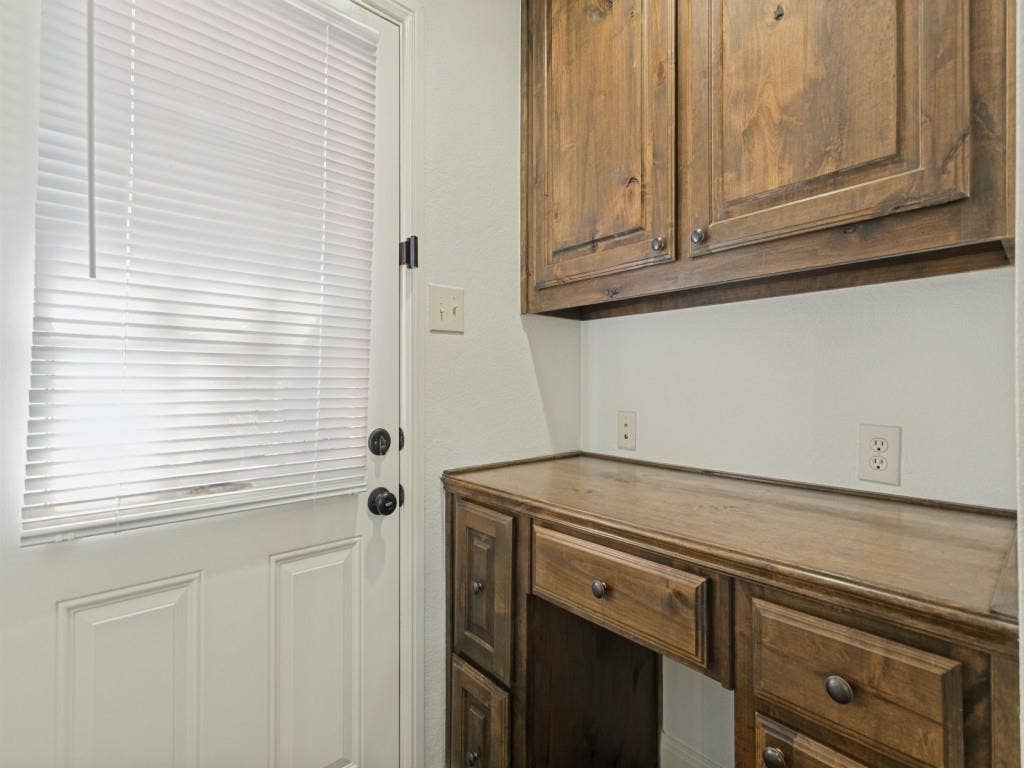 2512 Rugby Lane, Denton, TX 76209