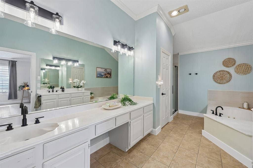 18765 Vista Del Sol, Dallas, TX 75287 18765 Vista Del Sol, Dallas, TX 75287