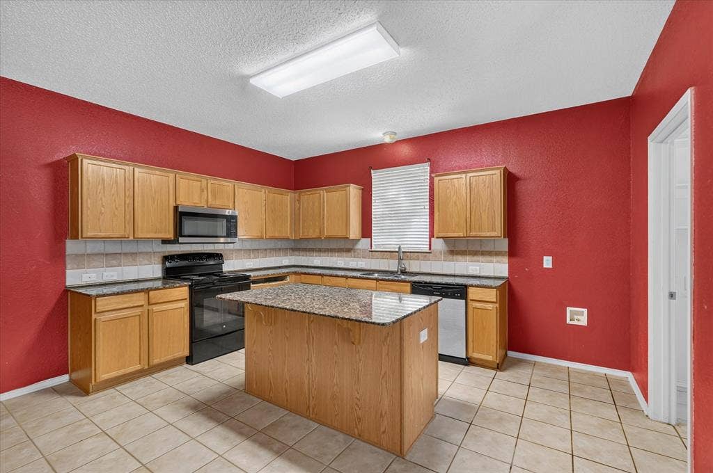 2828 Clear Creek Drive, Rockwall, TX 75032 2828 Clear Creek Drive, Rockwall, TX 75032