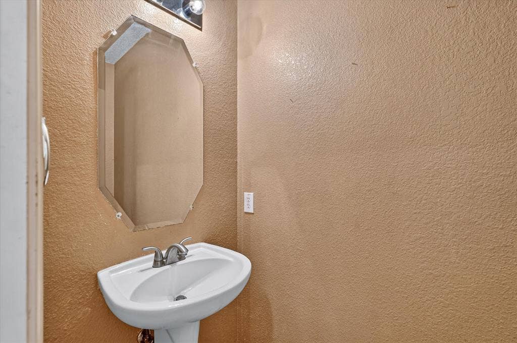 2828 Clear Creek Drive, Rockwall, TX 75032 2828 Clear Creek Drive, Rockwall, TX 75032