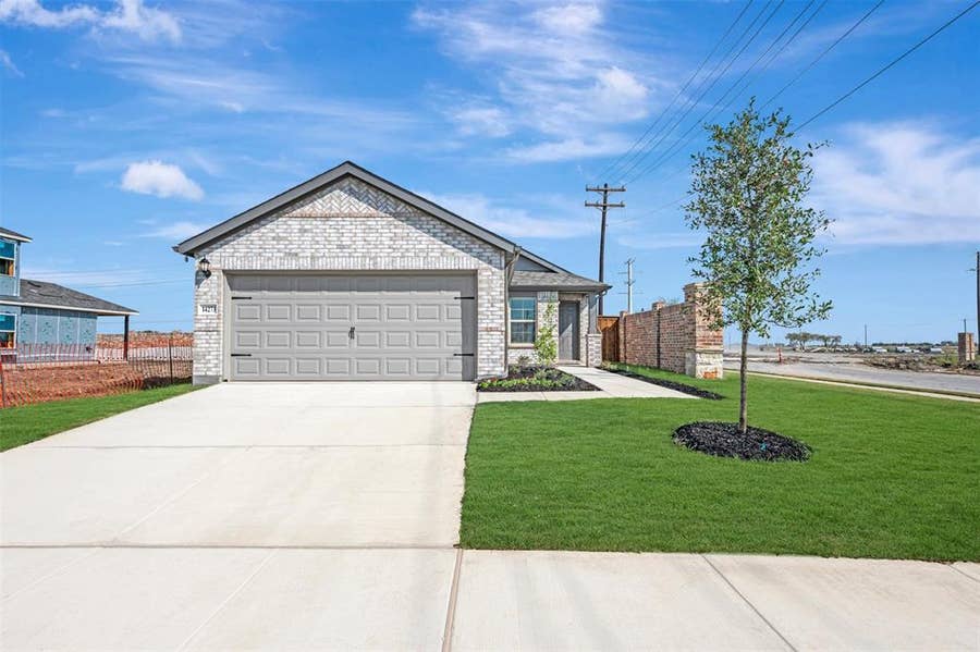 Property photo for 14273 Zealand Drive, Pilot Point, TX