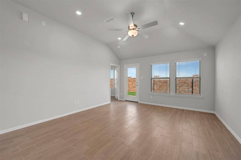 14273 Zealand Drive, Pilot Point, TX 76258