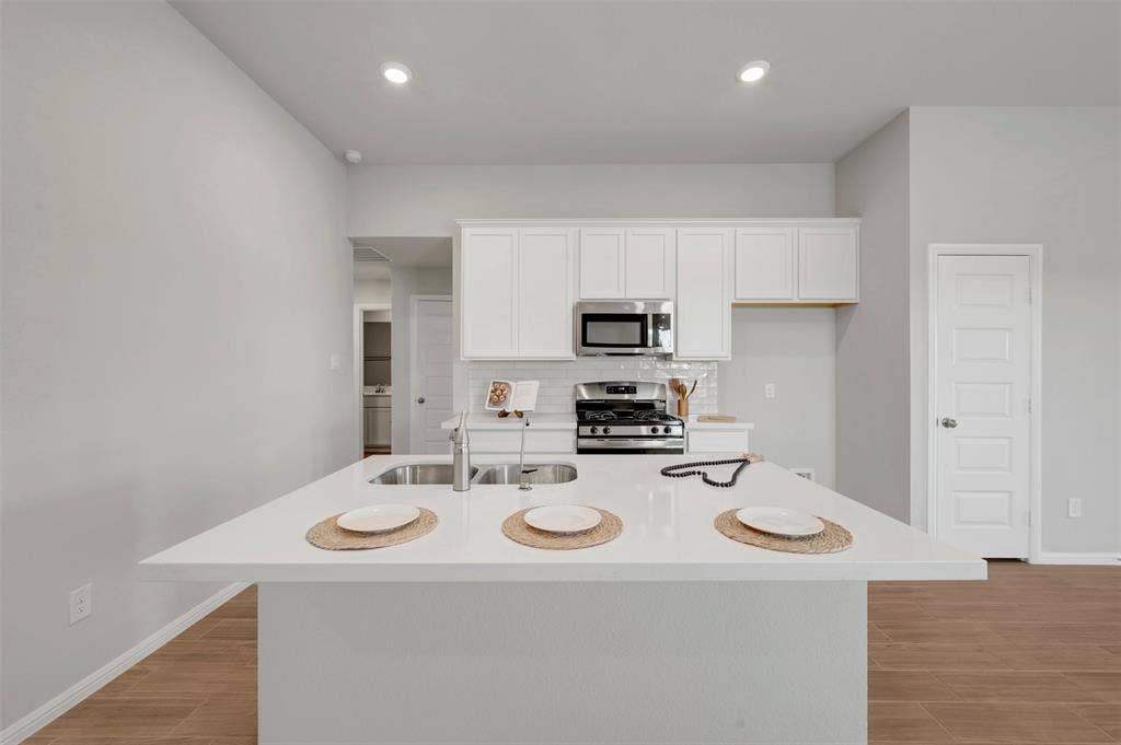 14273 Zealand Drive, Pilot Point, TX 76258
