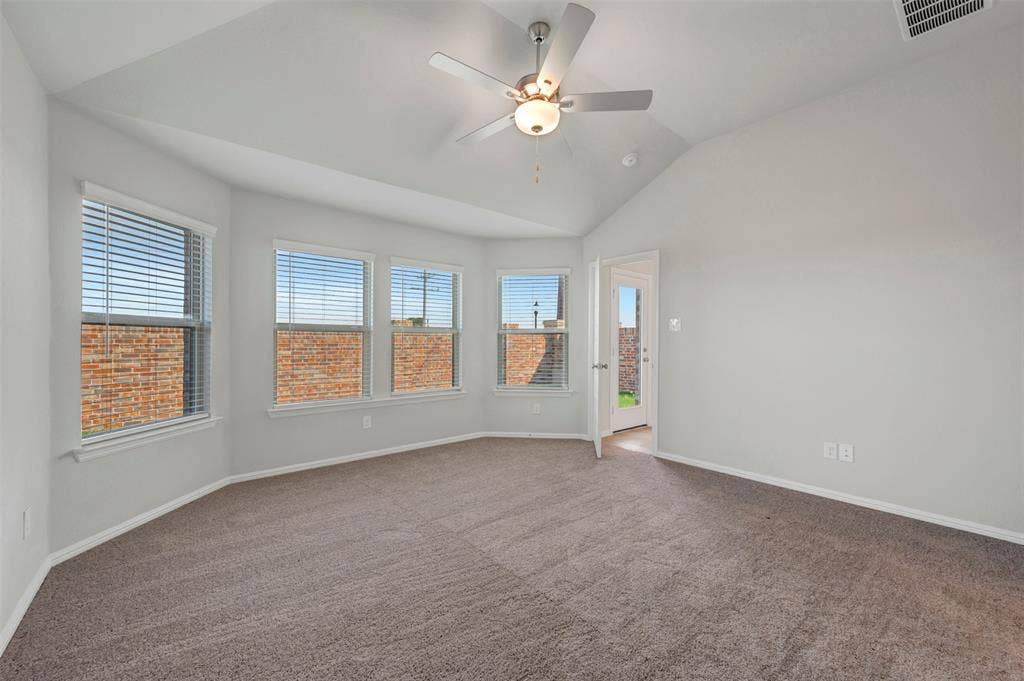 14273 Zealand Drive, Pilot Point, TX 76258
