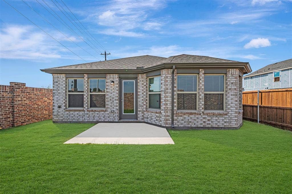 14273 Zealand Drive, Pilot Point, TX 76258