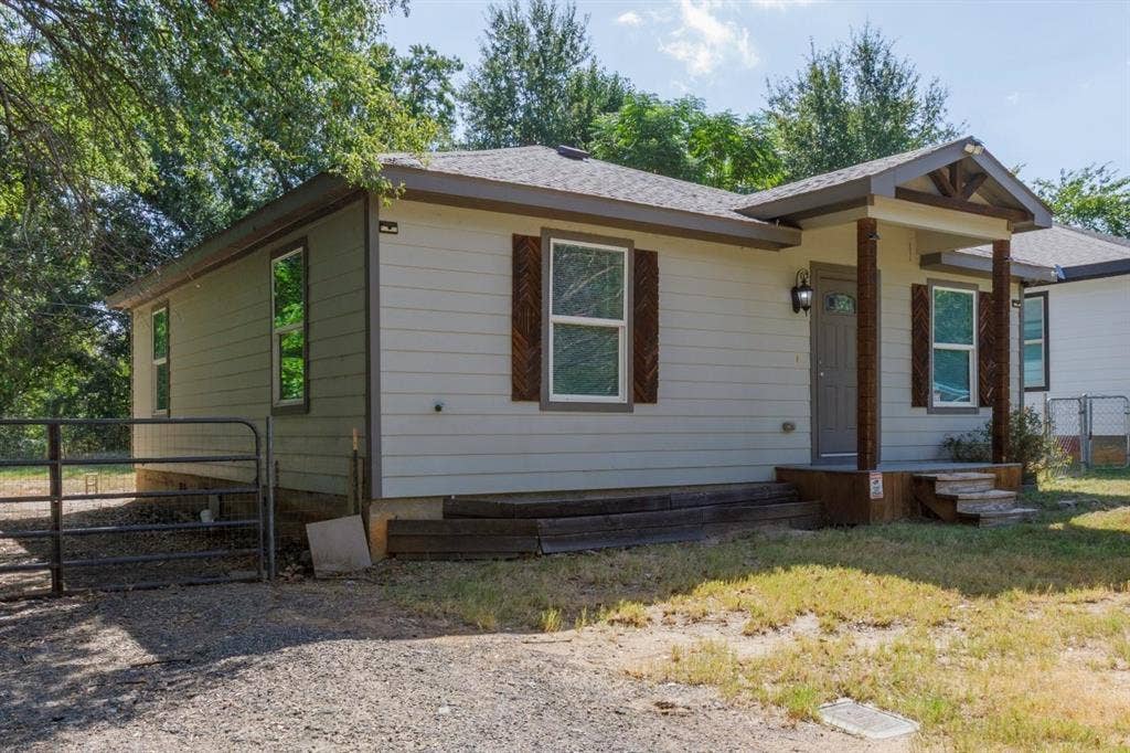 138 Erie Street, Gun Barrel City, TX 75156 138 Erie Street, Gun Barrel City, TX 75156