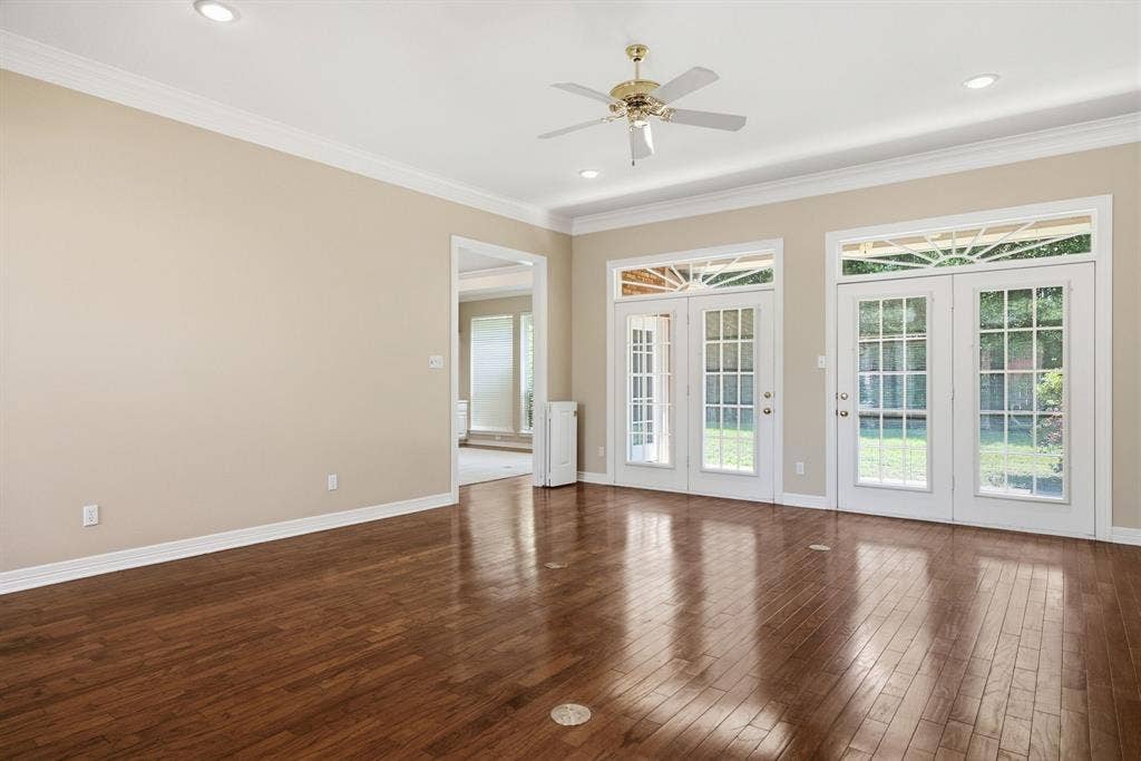 3403 Pinecreek Drive, Tyler, TX 75707 3403 Pinecreek Drive, Tyler, TX 75707