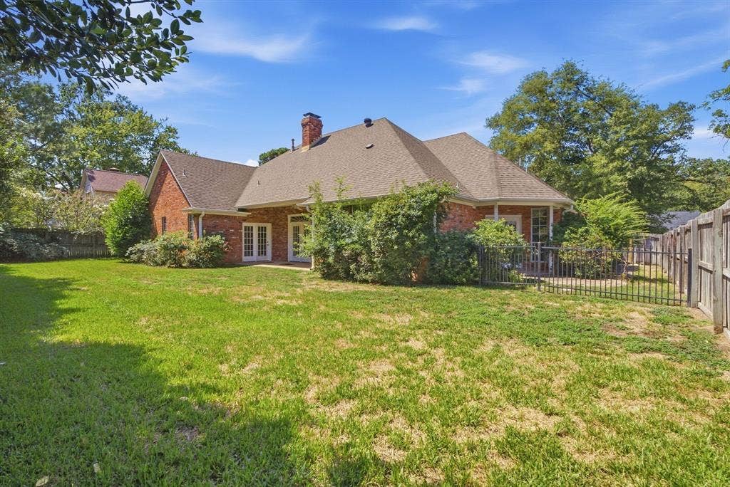 3403 Pinecreek Drive, Tyler, TX 75707 3403 Pinecreek Drive, Tyler, TX 75707