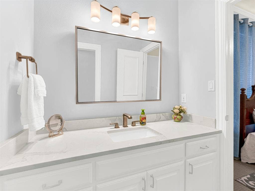 5208 Ambergate Lane, Dallas, TX 75287 5208 Ambergate Lane, Dallas, TX 75287
