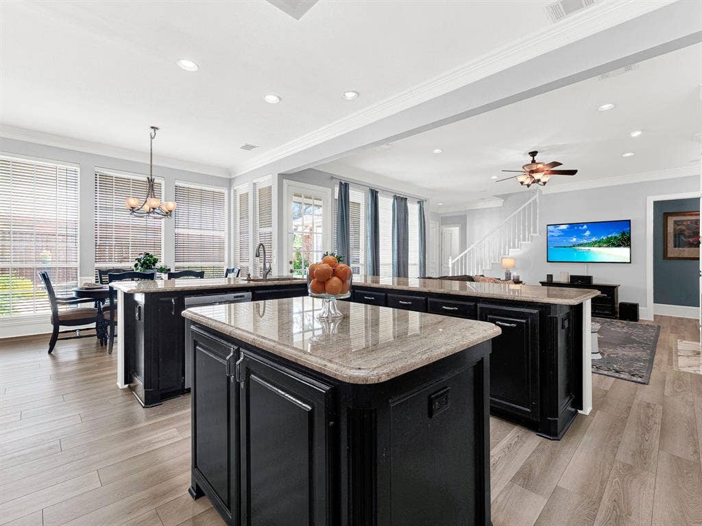 5208 Ambergate Lane, Dallas, TX 75287 5208 Ambergate Lane, Dallas, TX 75287