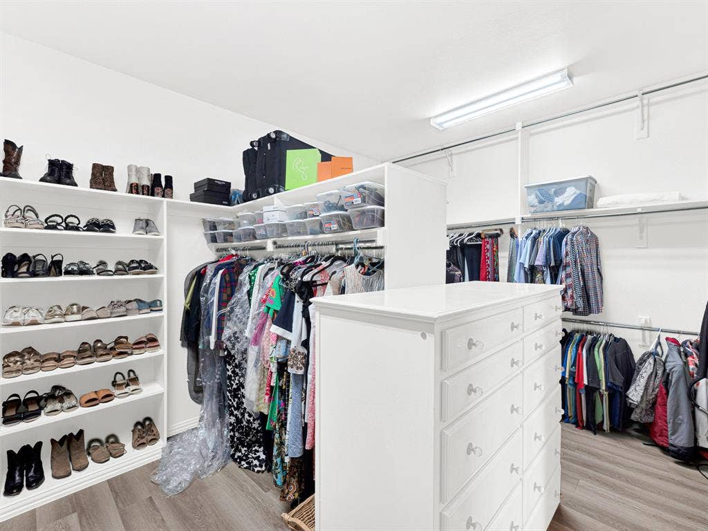 5208 Ambergate Lane, Dallas, TX 75287 5208 Ambergate Lane, Dallas, TX 75287