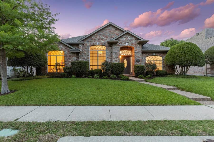 Property photo for 5915 Willow Wood Lane, Dallas, TX
