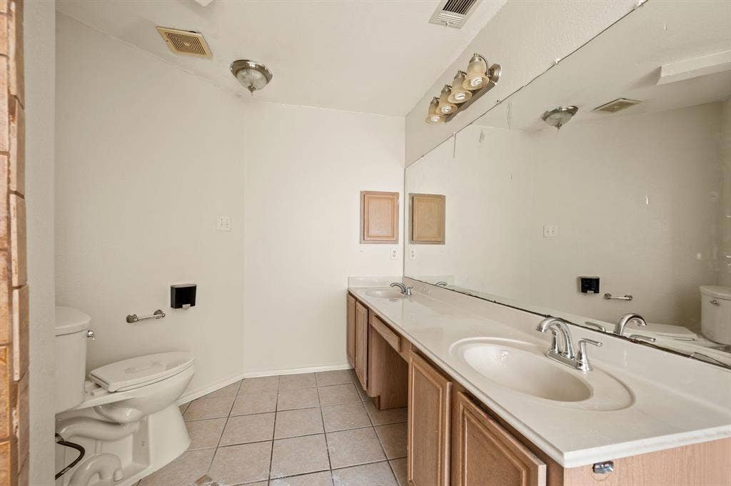 7706 Coral Way, Rowlett, TX 75088 7706 Coral Way, Rowlett, TX 75088