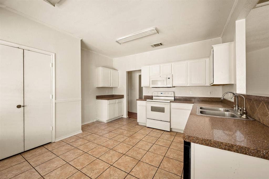 7706 Coral Way, Rowlett, TX 75088 7706 Coral Way, Rowlett, TX 75088