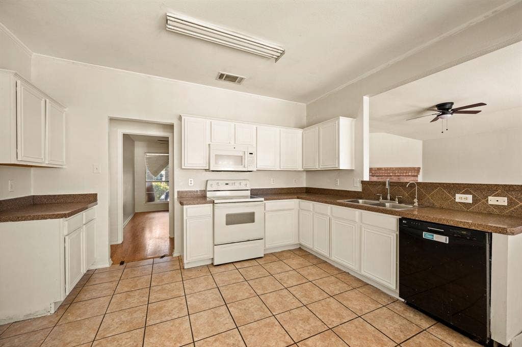 7706 Coral Way, Rowlett, TX 75088 7706 Coral Way, Rowlett, TX 75088