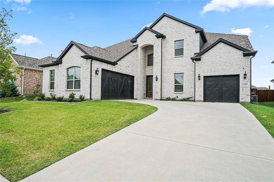 Property photo for 1434 Pecos Street, Van Alstyne, TX