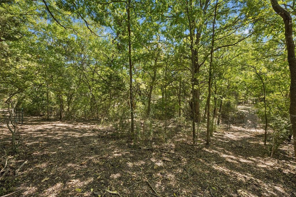 325 S Larkin Road, Sunnyvale, TX 75182