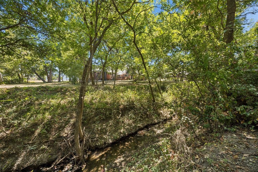 325 S Larkin Road, Sunnyvale, TX 75182