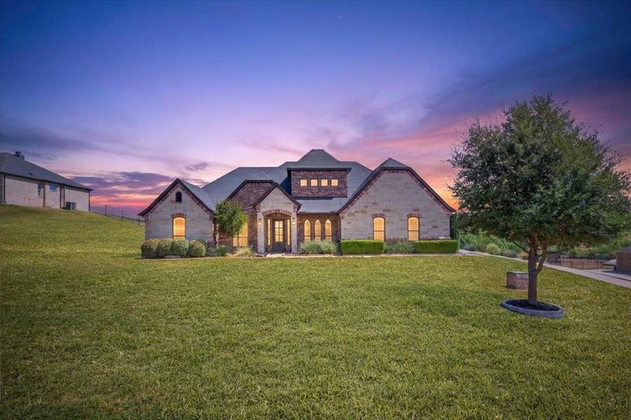 Property photo for 12233 Bella Palazzo Drive, Fort Worth, TX