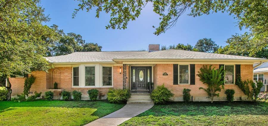 Property photo for 5220 Lake Charles Drive, Waco, TX