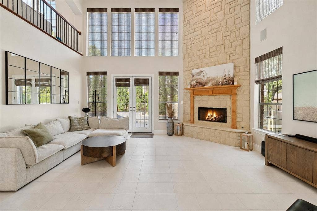 8319 Midway Road, Dallas, TX 75209 8319 Midway Road, Dallas, TX 75209