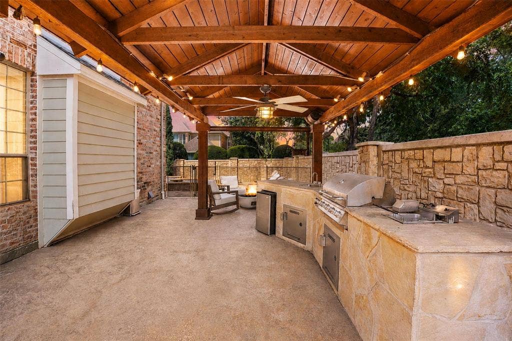 8319 Midway Road, Dallas, TX 75209 8319 Midway Road, Dallas, TX 75209