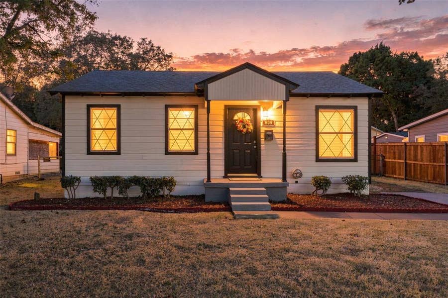 Property photo for 605 NE 33rd Street, Grand Prairie, TX