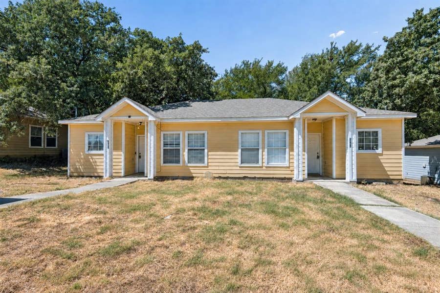 Property photo for 5959-5961 Robinwood Lane, Little Elm, TX