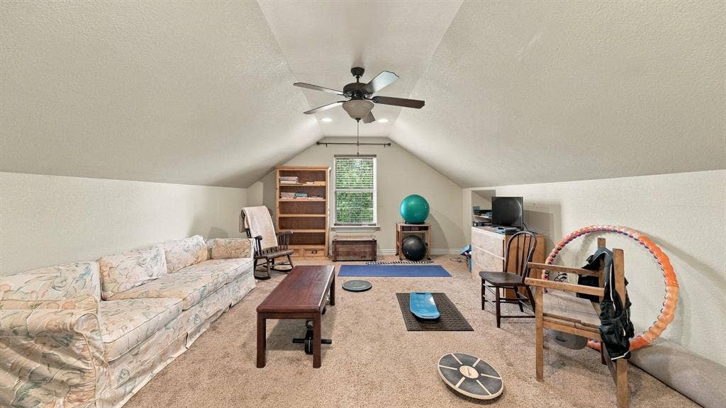 6503 Pirlie Court, Granbury, TX 76049 2nd floor Bonus Room