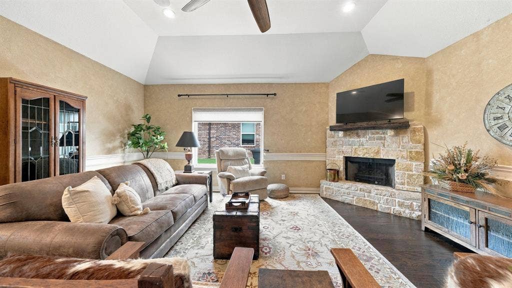 6503 Pirlie Court, Granbury, TX 76049 6503 Pirlie Court, Granbury, TX 76049