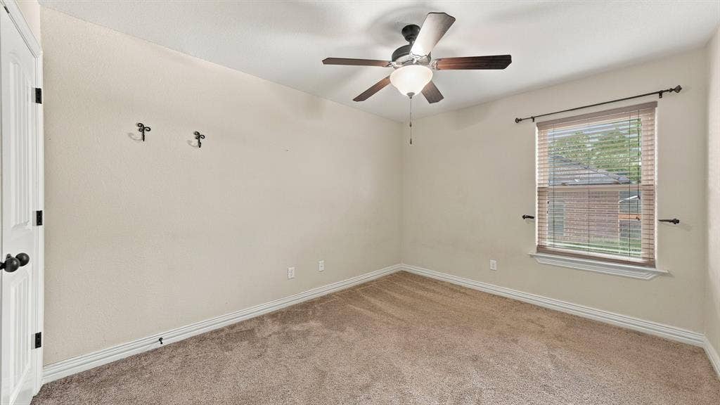 6503 Pirlie Court, Granbury, TX 76049 2nd bedroom 1st floor