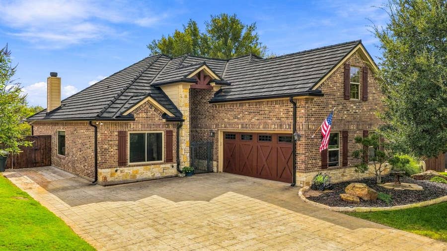 Property photo for 6503 Pirlie Court, Granbury, TX