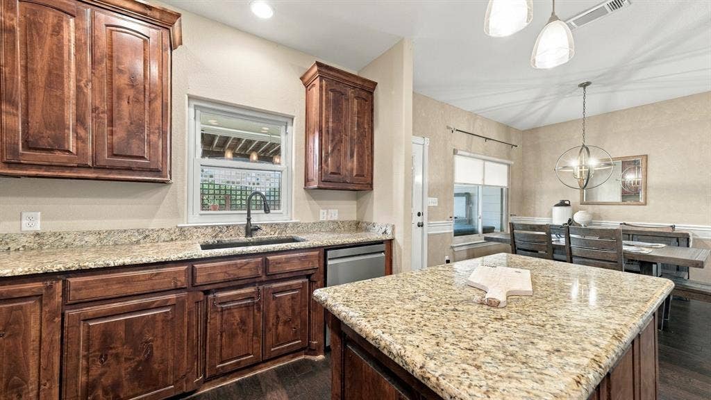 6503 Pirlie Court, Granbury, TX 76049 6503 Pirlie Court, Granbury, TX 76049