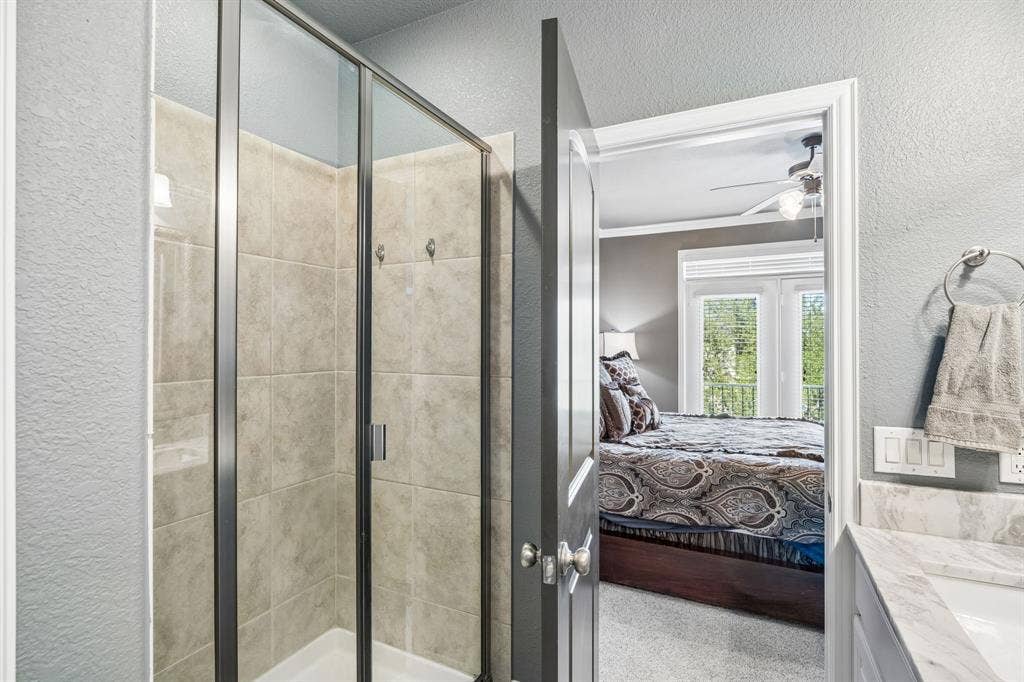 5740 Robbie Road, Plano, TX 75024 5740 Robbie Road, Plano, TX 75024