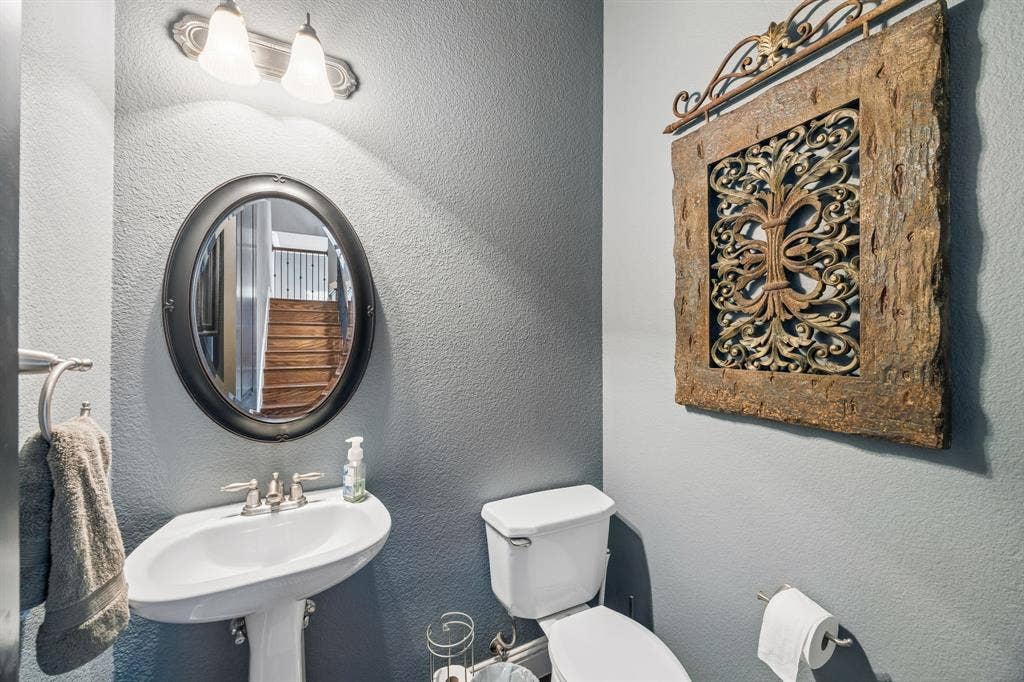 5740 Robbie Road, Plano, TX 75024 5740 Robbie Road, Plano, TX 75024