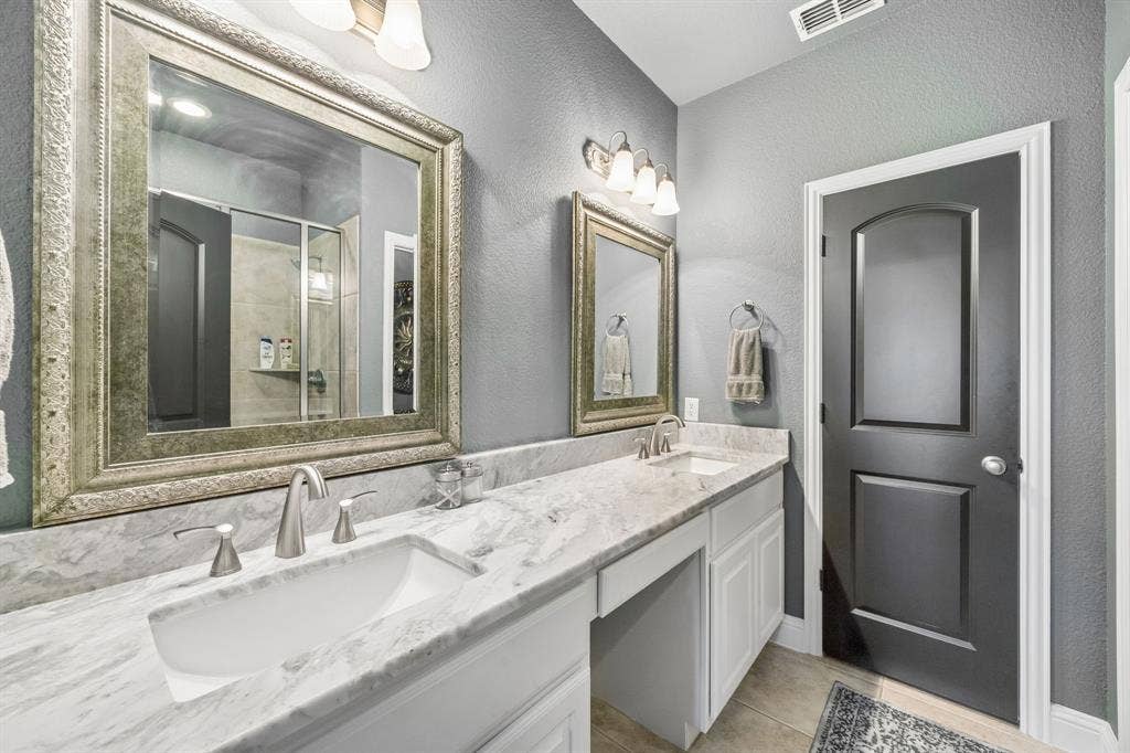 5740 Robbie Road, Plano, TX 75024 5740 Robbie Road, Plano, TX 75024
