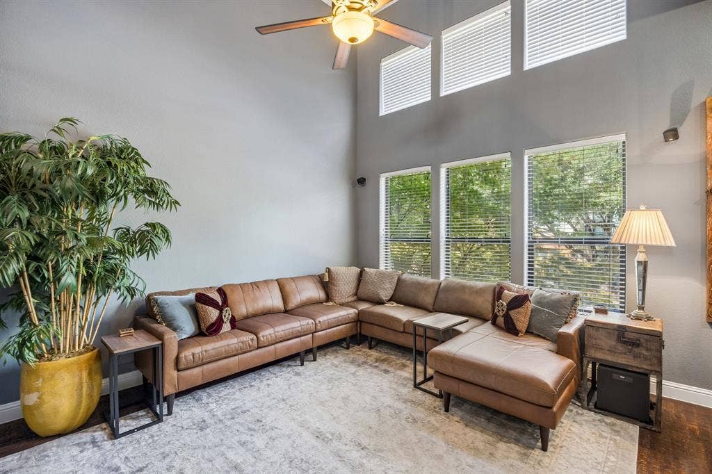 5740 Robbie Road, Plano, TX 75024 5740 Robbie Road, Plano, TX 75024