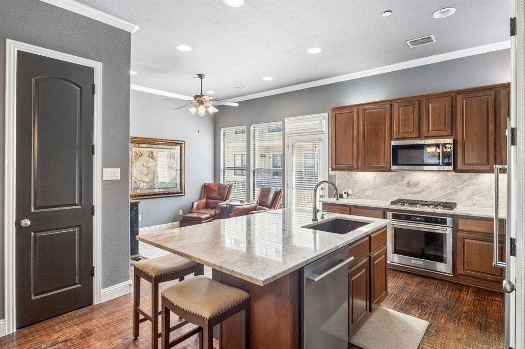 5740 Robbie Road, Plano, TX 75024 5740 Robbie Road, Plano, TX 75024