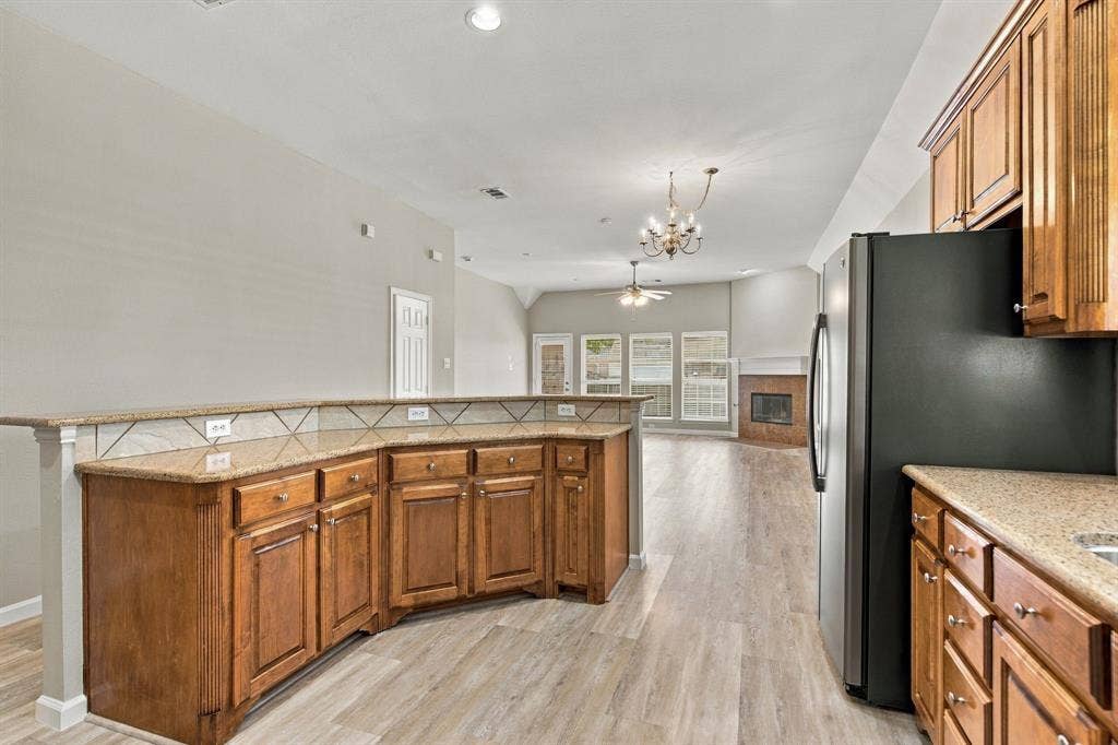 11535 Yoakum Drive, Frisco, TX 75035 11535 Yoakum Drive, Frisco, TX 75035