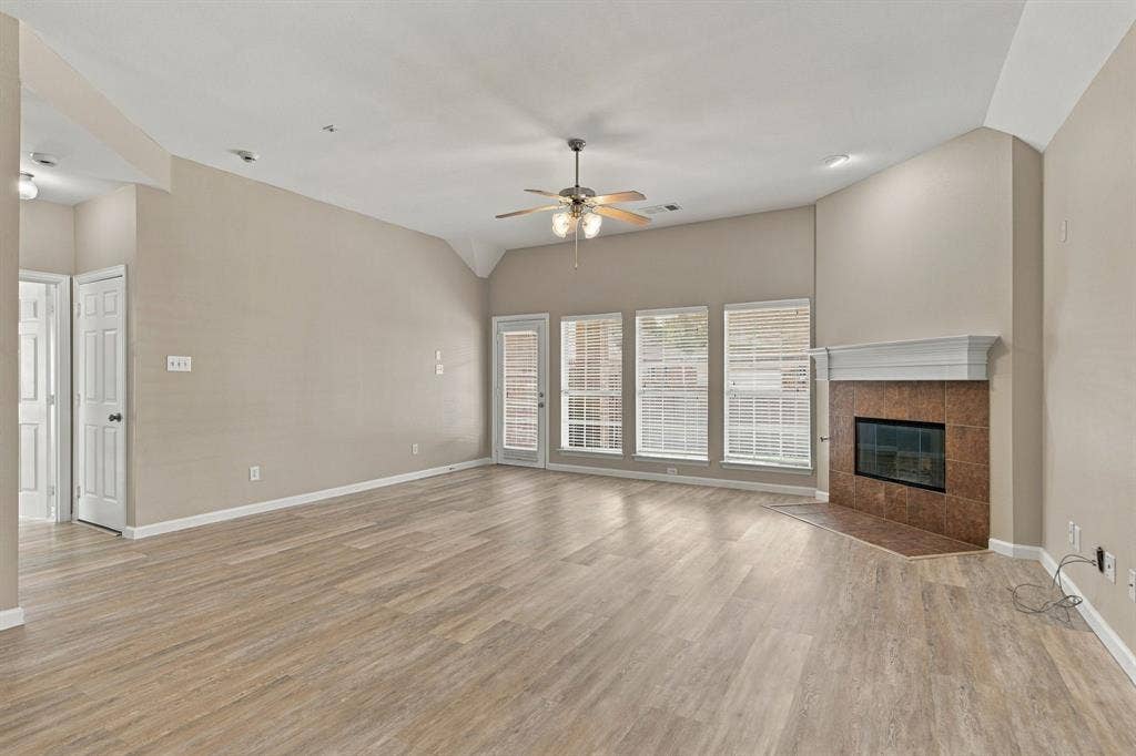 11535 Yoakum Drive, Frisco, TX 75035 11535 Yoakum Drive, Frisco, TX 75035